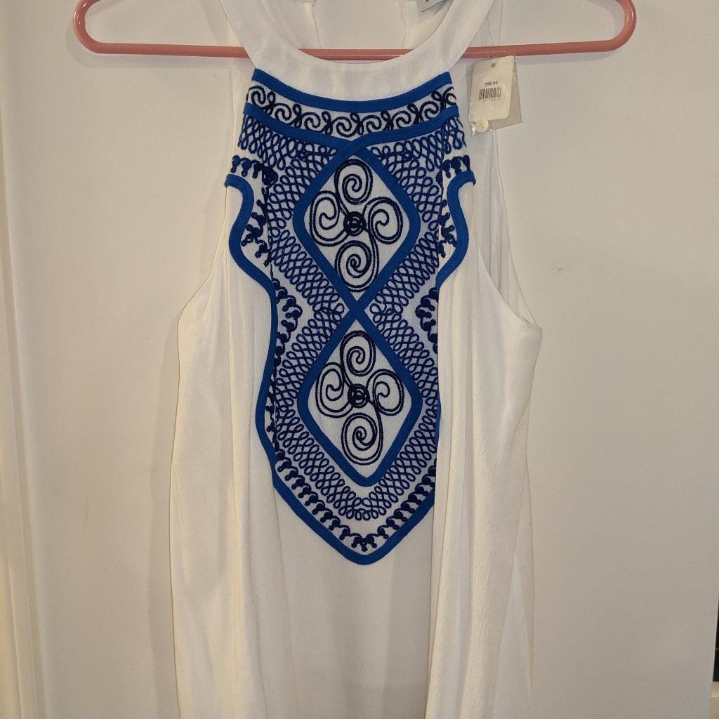 Nwt Paper Crane Boutique Embroidered Blouse